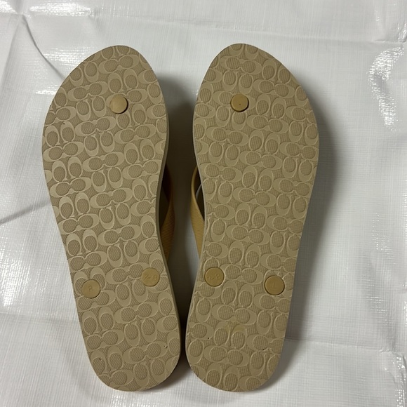 Coach Flip Flops - Picture 3 of 5